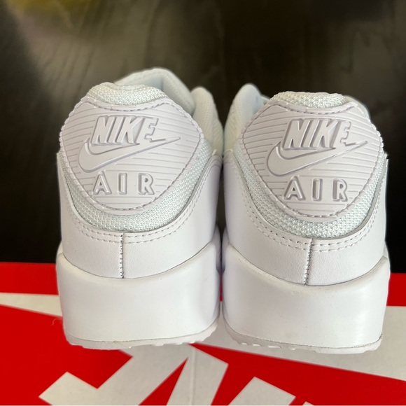 ✔️NIB✔️ NIKE Air Max 90 Recraft Triple White - Picture 9 of 11